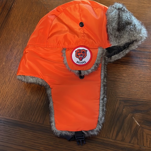 Chicago Bears Bomber Hat - Picture 2 of 7